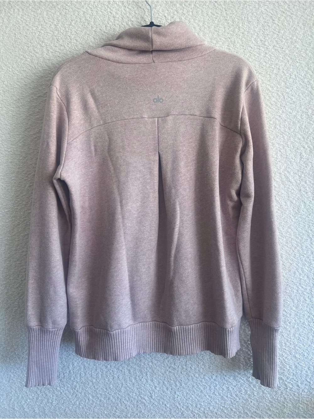 Alo Yoga Women’s Haze Pink Cowl Funnel Neck Pullover Sweatshirt Top Size Large - Picture 3 of 10